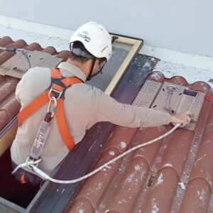 Fornitura Linea Vita presso Condominio in Calabria: Sicurezza e Innovazione