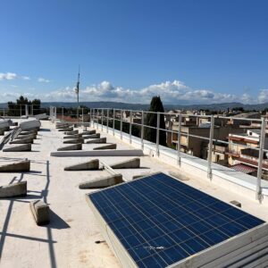 Sistemi anticaduta Sicilia: Produzione, Fornitura e Installazione Parapetti Fissi, Scala alla Marinara con Gabbia di Protezione e Linee Vita Discendenti.