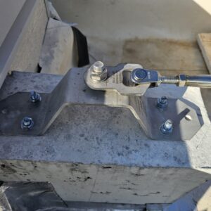 Installazione Linea Vita in Campania: La Sicurezza ad Alta Quota per il tuo Edificio.