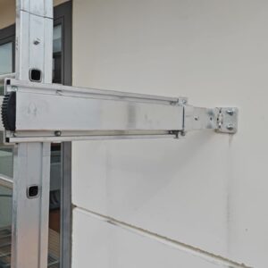 Installazione Scala alla Marinara a Siracusa: Sicurezza e Norma di Legge