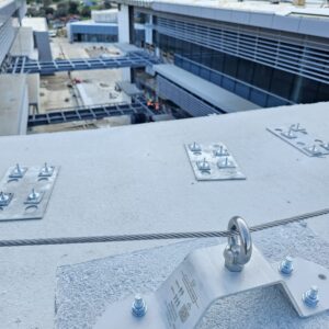 Linea Vita a Bologna: Sicurezza in Quota in Emilia Romagna: Soluzioni Certificate con Quota Sicura