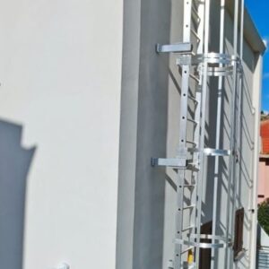 Scala a Gabbia a Reggio Emilia: Accesso Verticale Sicuro con Quota Sicura